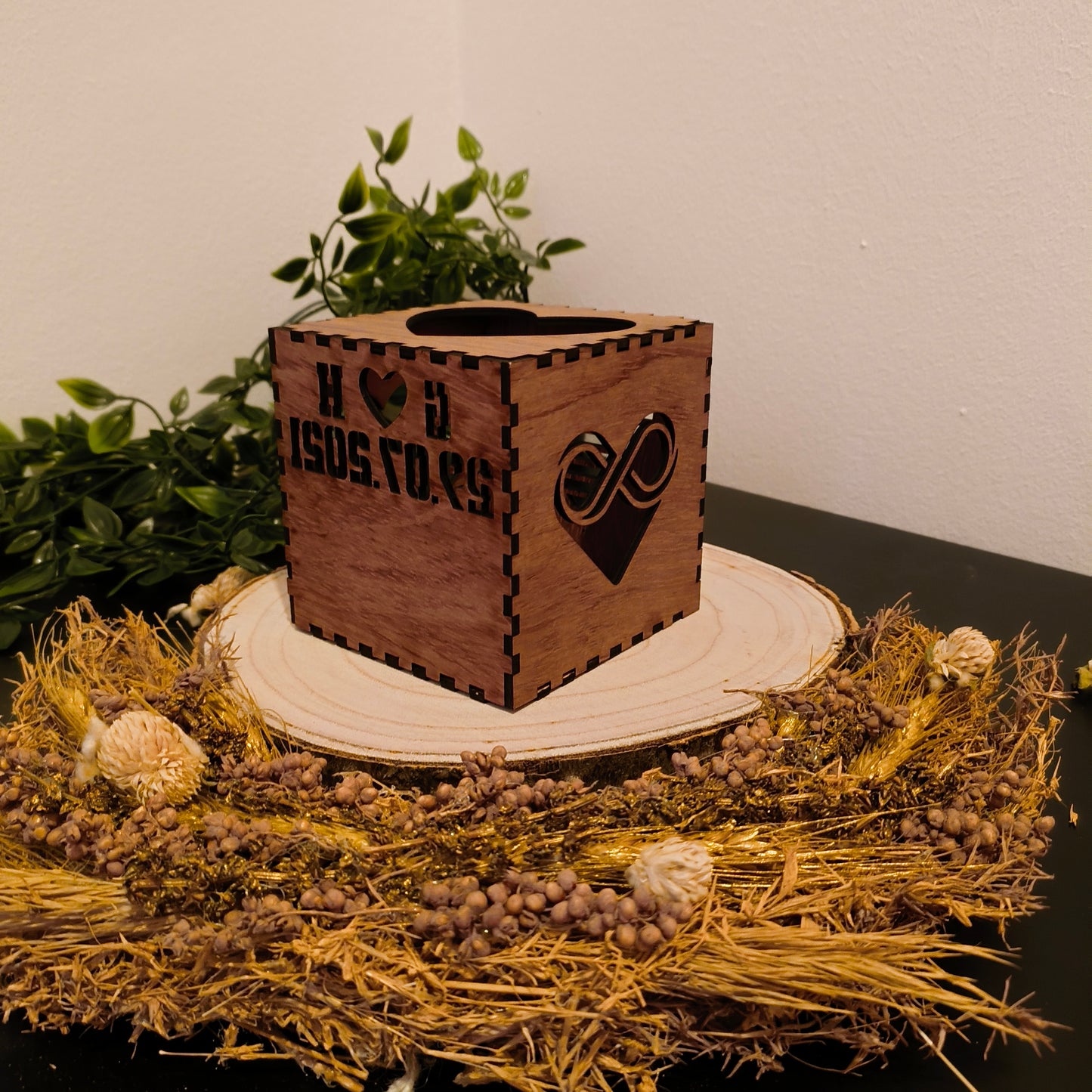 Personalisierte Holz Lichtbox mit Namen – Romantisches Geschenk für Ihn & Sie