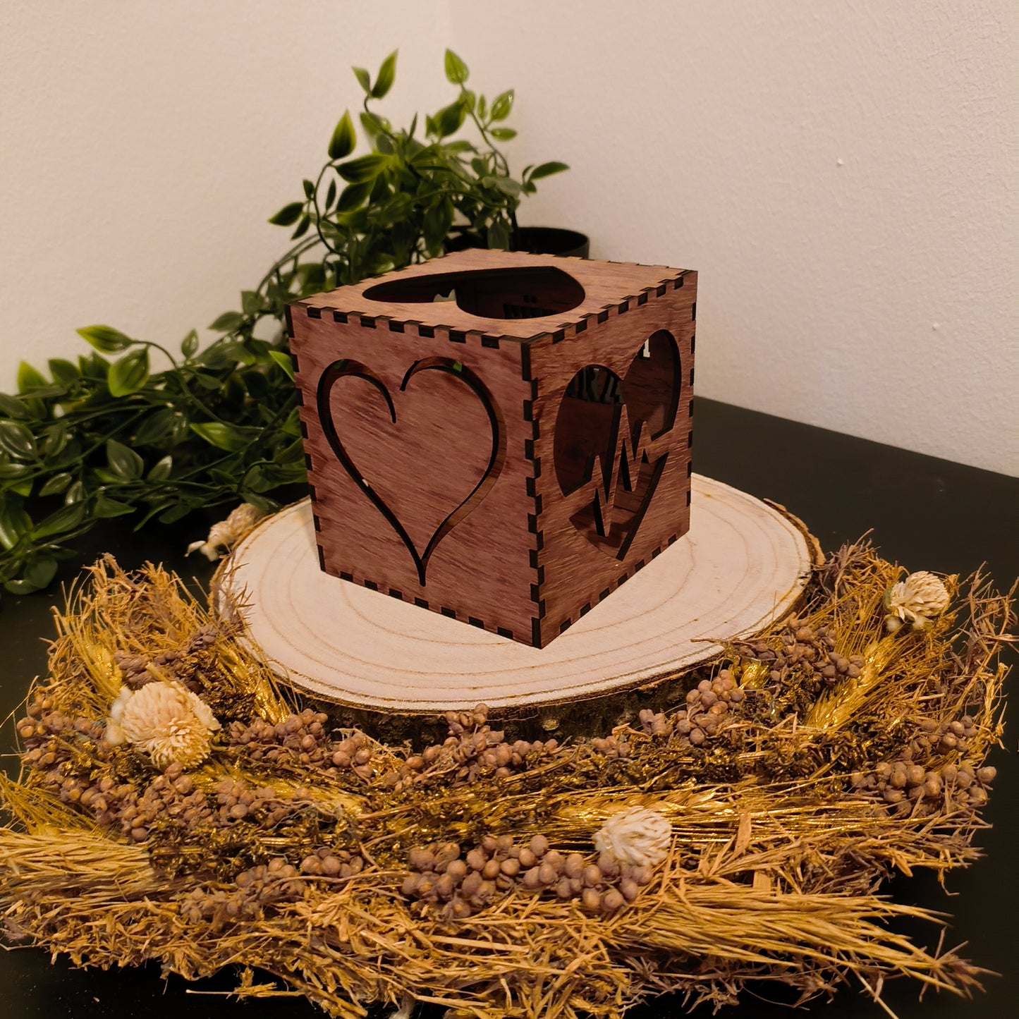 Personalisierte Holz Lichtbox mit Namen – Romantisches Geschenk für Ihn & Sie