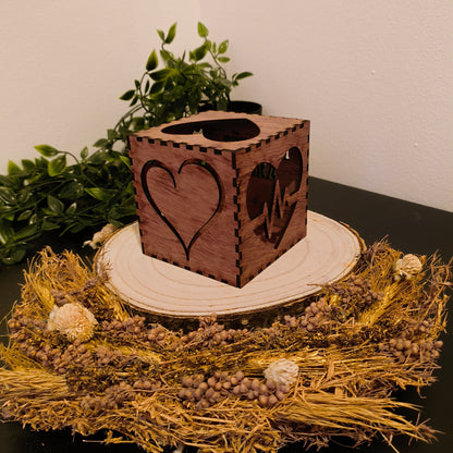 Personalisierte Holz Lichtbox mit Namen – Romantisches Geschenk für Ihn & Sie