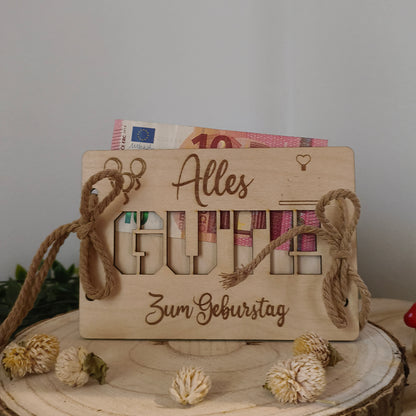 Geldgeschenk zum Geburtstag aus Holz – „GUTE“ Karte